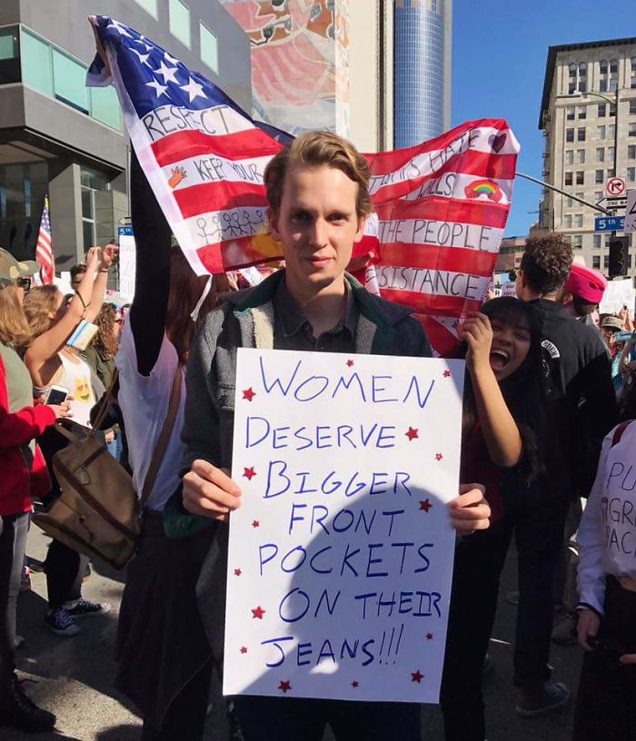 "Women deserve pockets" meme, the case for real functional pockets in women's fashion